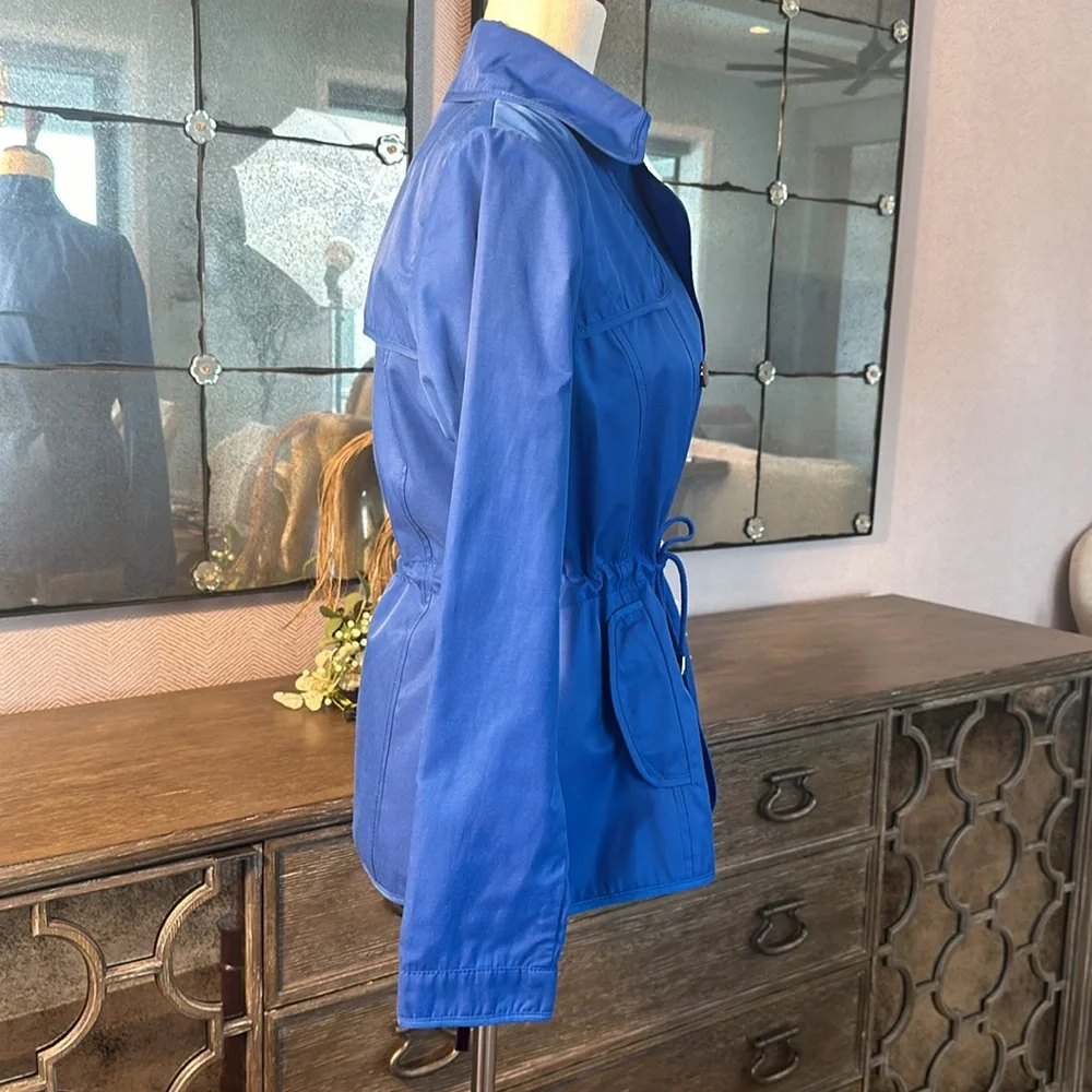 Vince Camuto waist length blue trench coat